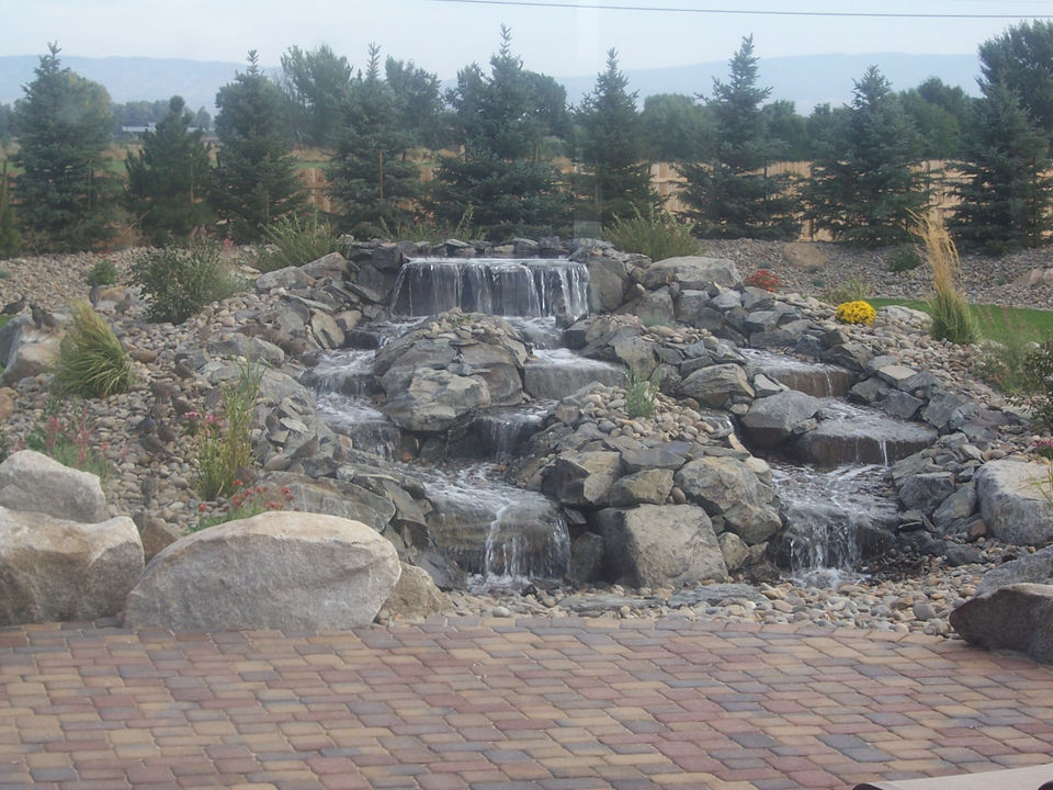 Established landscape maintained by Nevada Landworks
